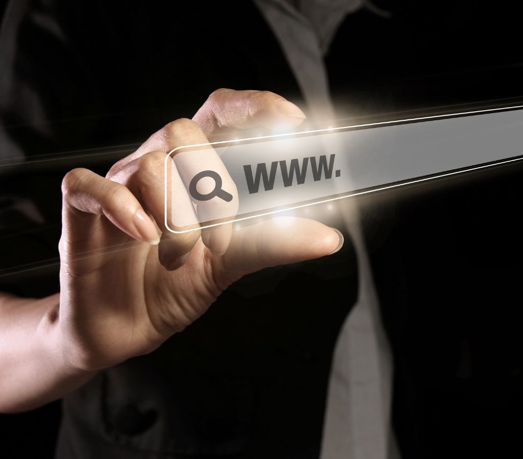 Jakie korzyści daje firmie posiadanie strony internetowej